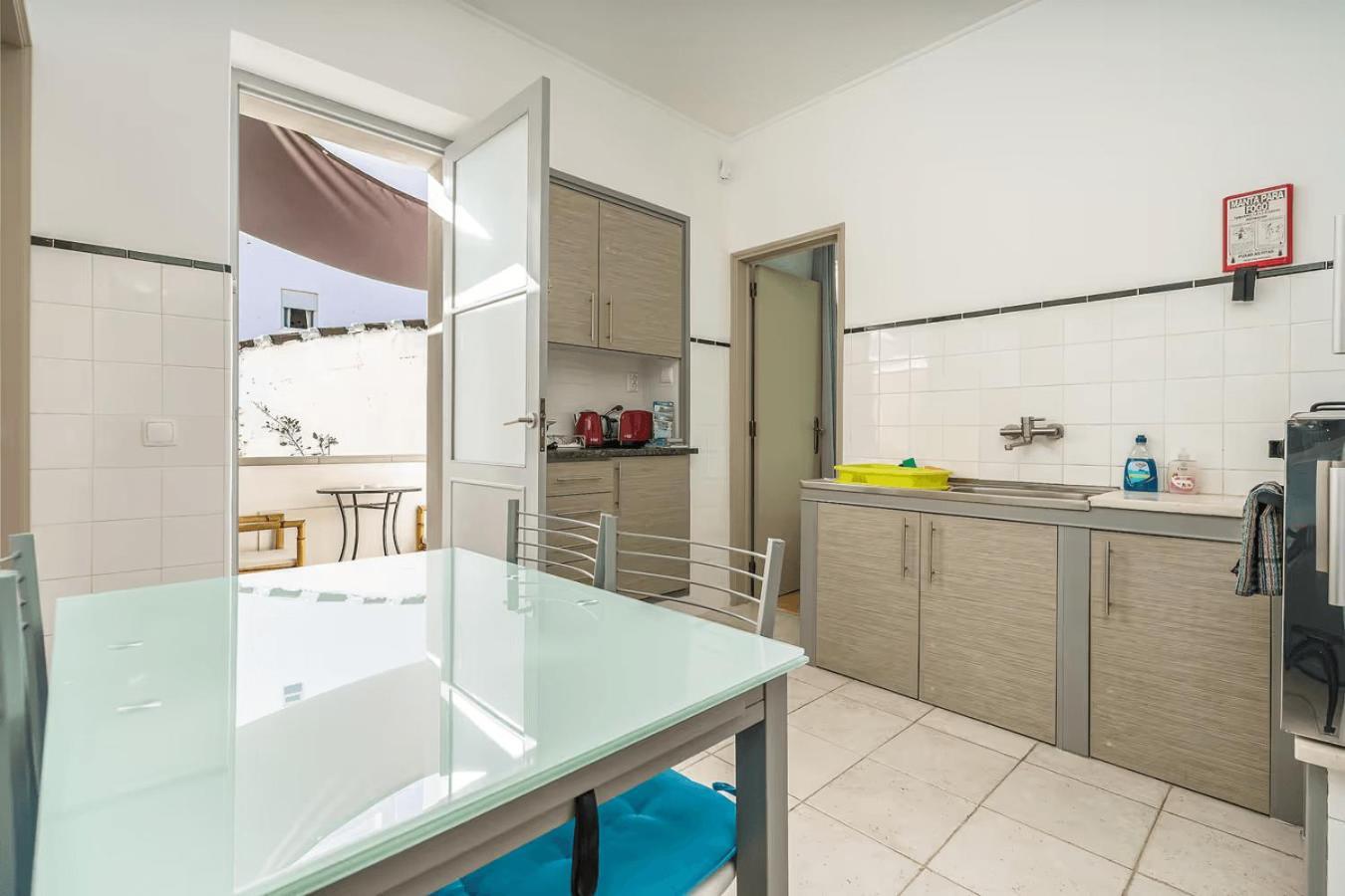 Lovely Apartment In Lagos With Terrace - Close To Beach Luaran gambar